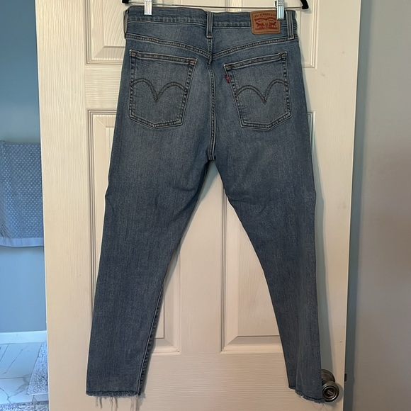 Levi’s Wedgie Skinny Jeans - Picture 5 of 5